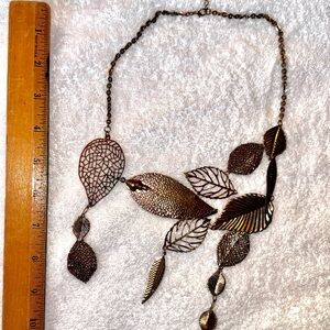 Elegant Gold Plated/Bronze Vintage Leaf Design Necklace